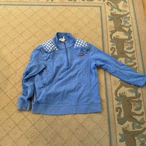 Vineyard vines sweatshirt